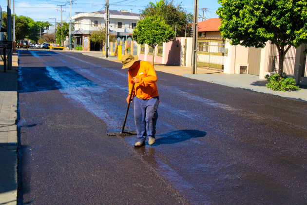 Rua Rolinhas lama asfáltica
