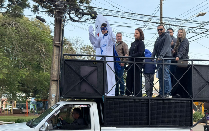 vacinação itinerante e desfile zé gotinha